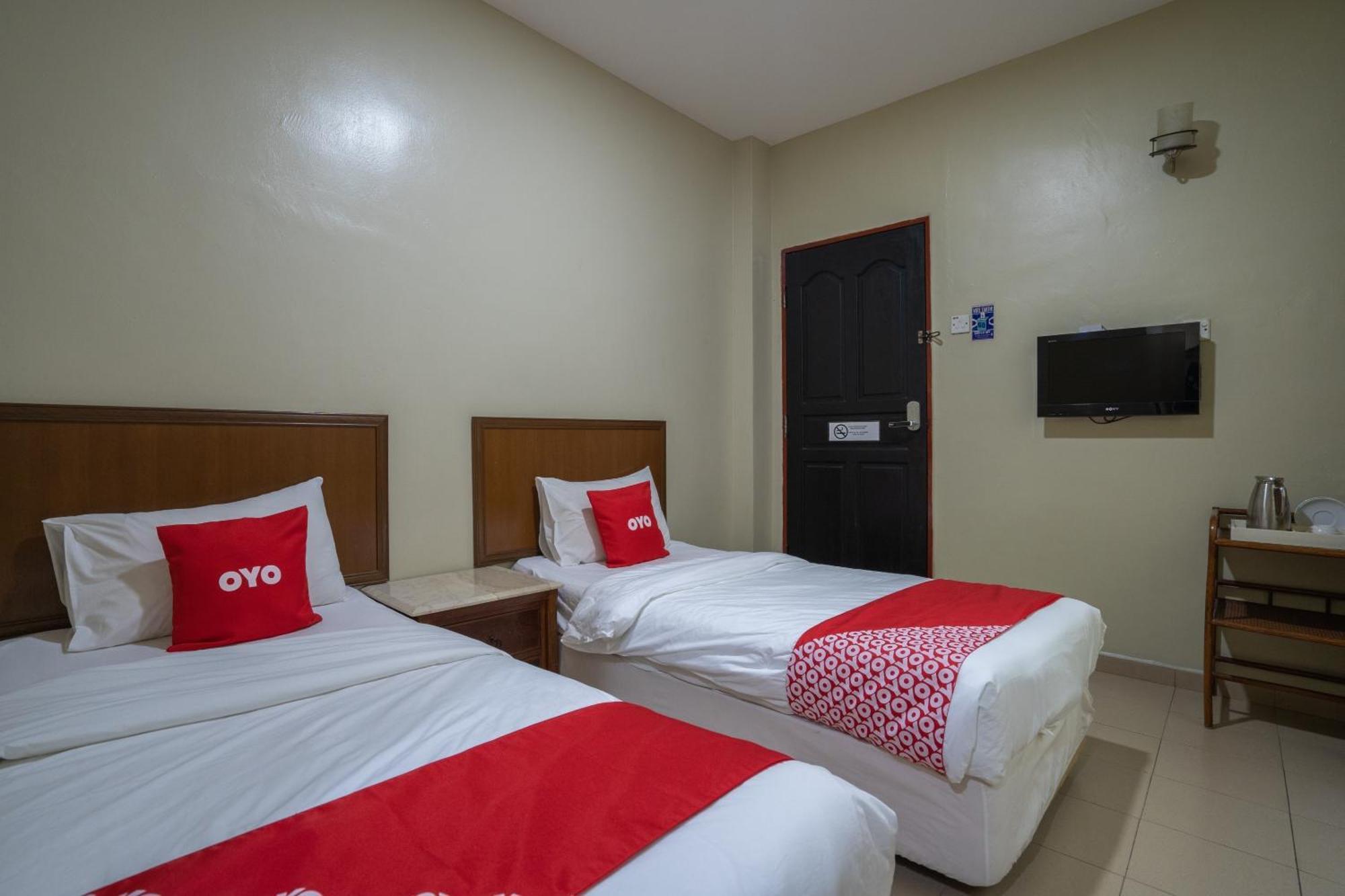 De Clinique Hotel Kampong Pasir Bogak Exteriör bild