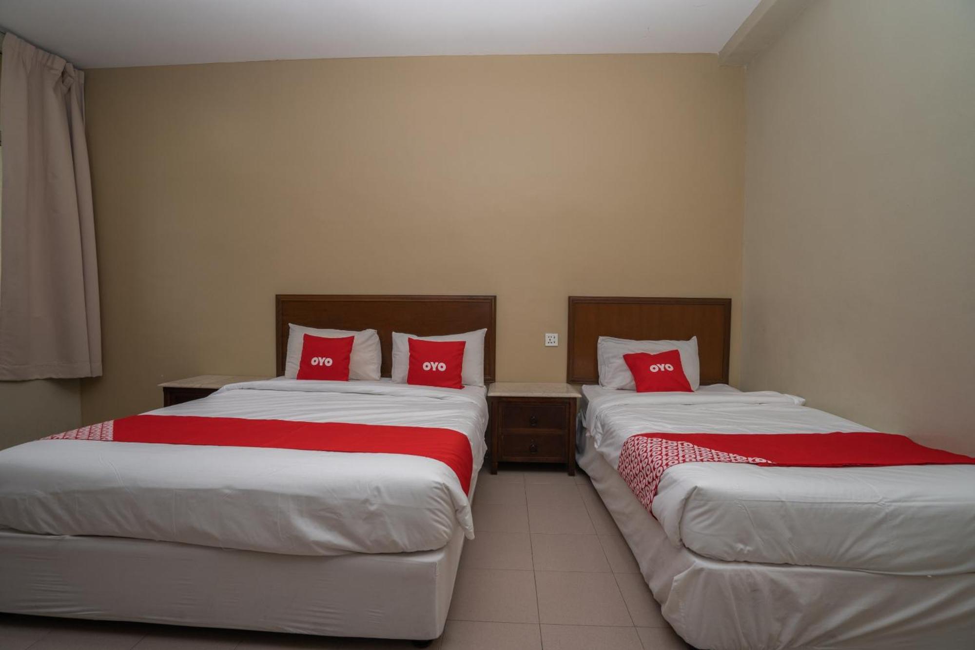De Clinique Hotel Kampong Pasir Bogak Exteriör bild