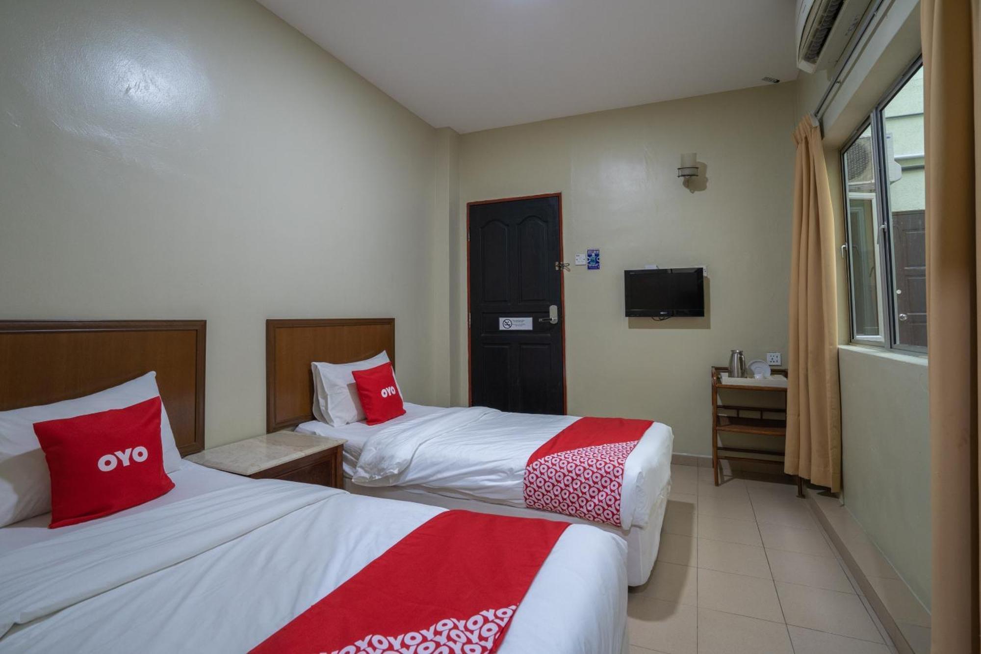 De Clinique Hotel Kampong Pasir Bogak Exteriör bild