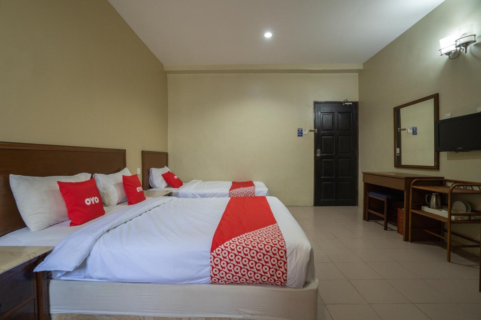 De Clinique Hotel Kampong Pasir Bogak Exteriör bild