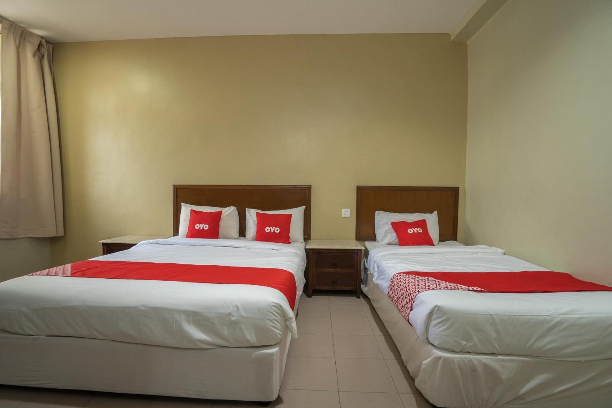 De Clinique Hotel Kampong Pasir Bogak Exteriör bild