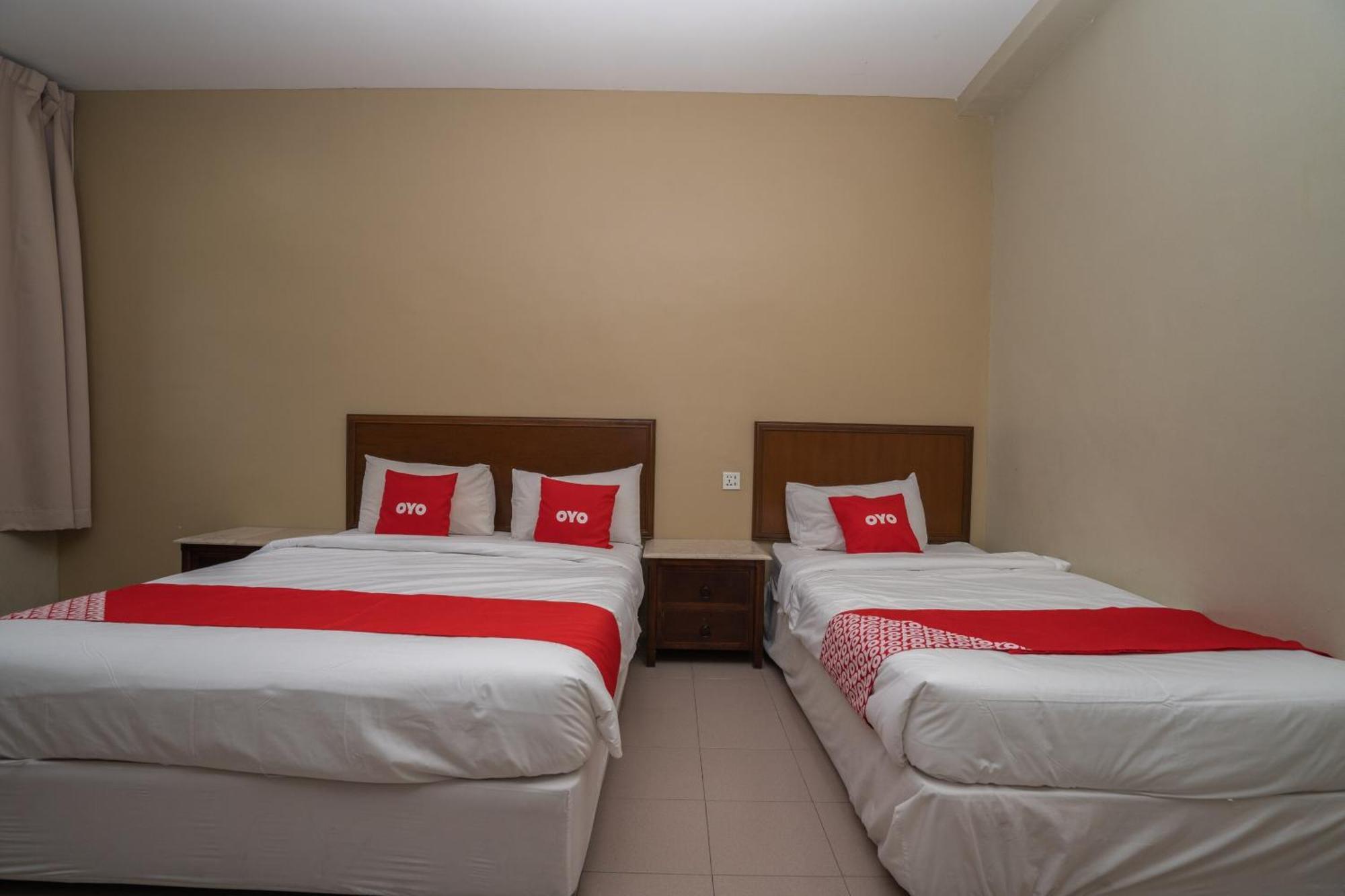 De Clinique Hotel Kampong Pasir Bogak Exteriör bild
