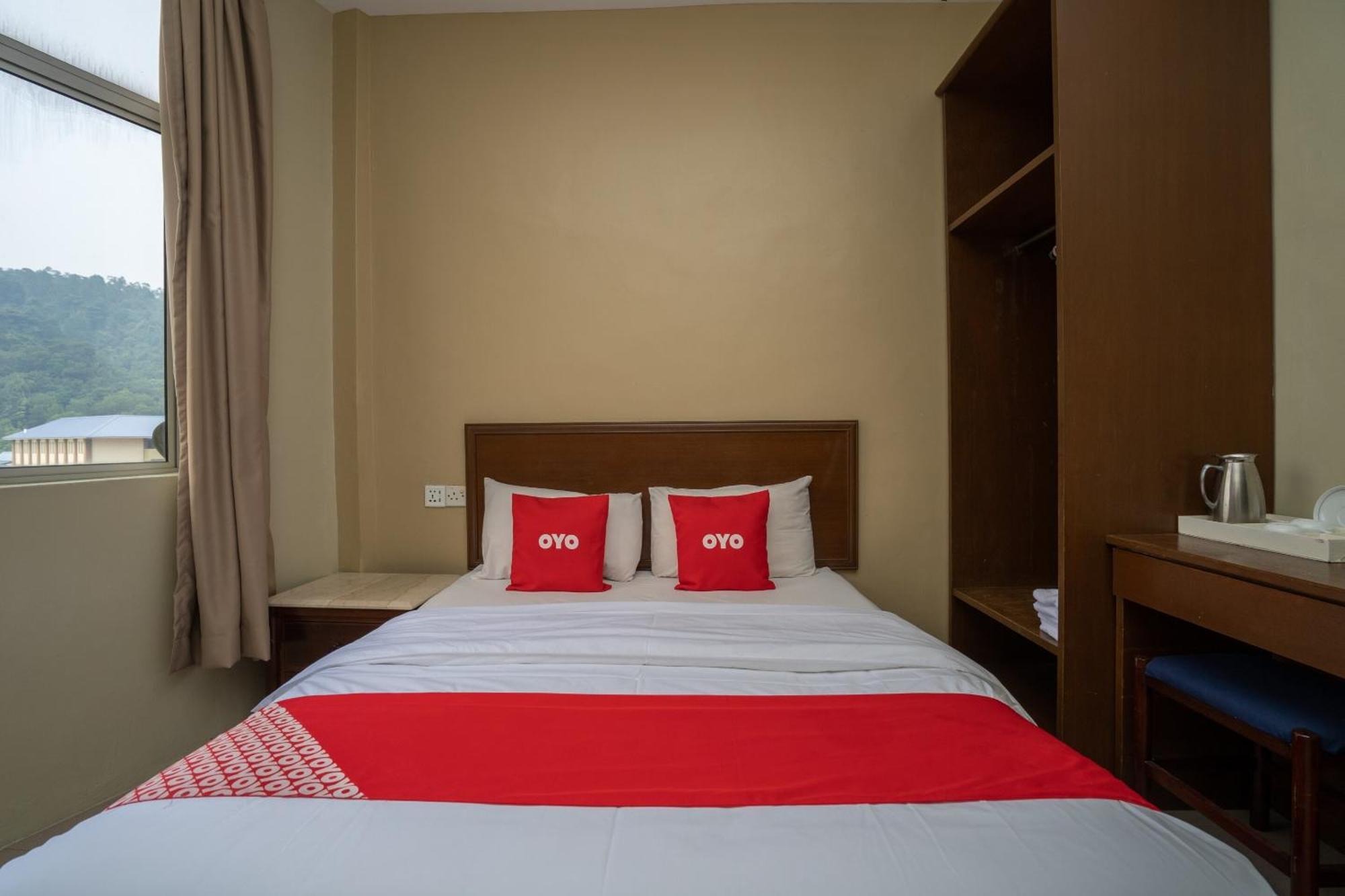 De Clinique Hotel Kampong Pasir Bogak Exteriör bild